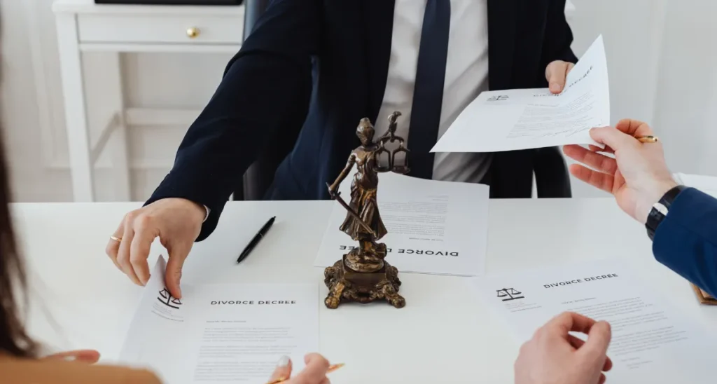 Staten Island Divorce Lawyer: How Tax Implications Are Handled When Splitting Assets