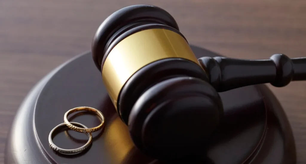 What Qualifications Should a Staten Island Legal Separation Lawyer Have?